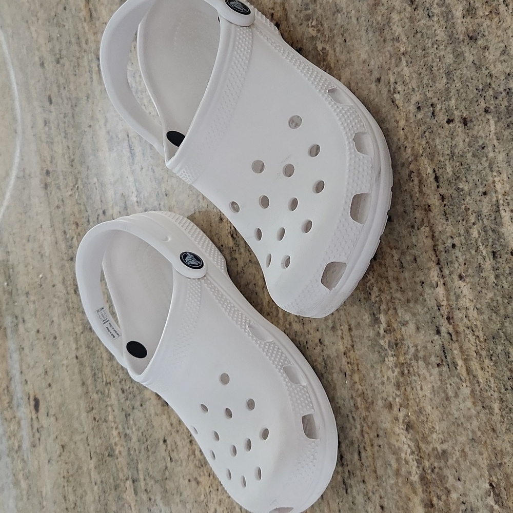 Crocs Classic Clog White Unisex Men 7 Woman 9